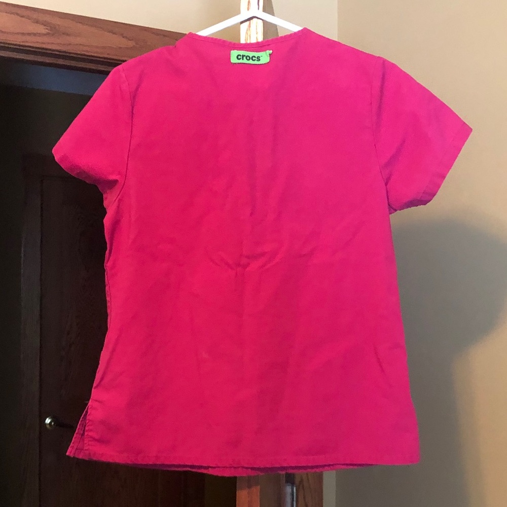 Scrub top